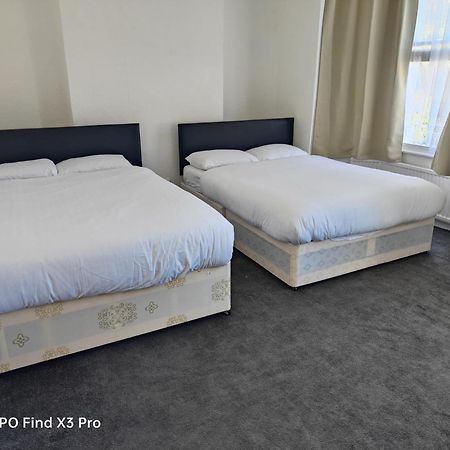 East London 2 Bedroom Apartment Esterno foto