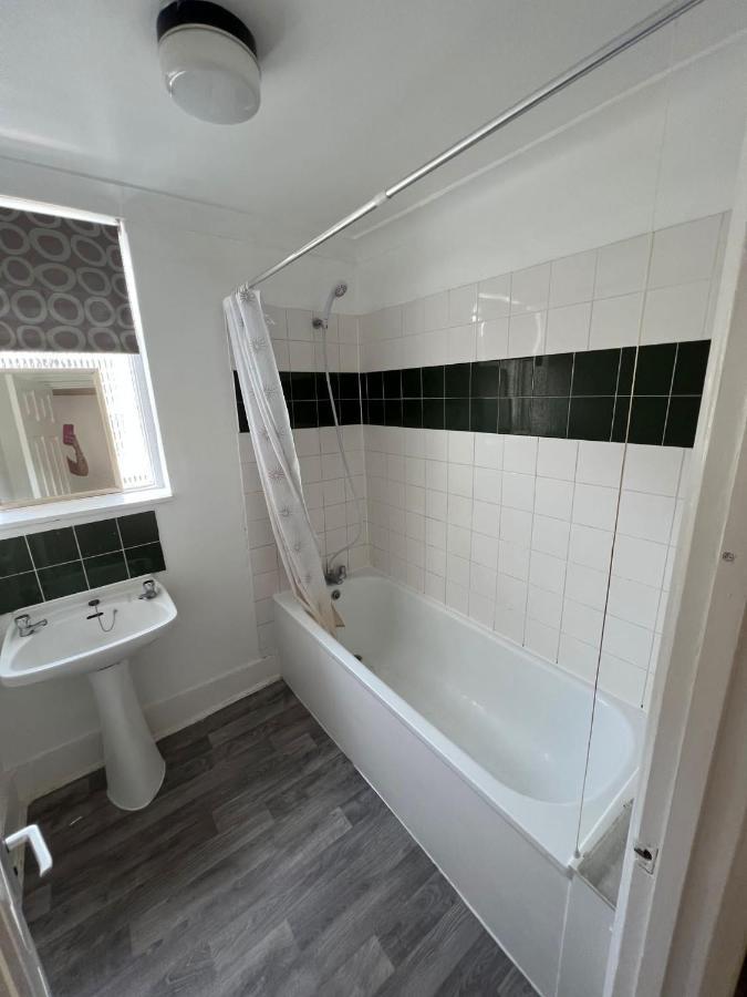 East London 2 Bedroom Apartment Esterno foto