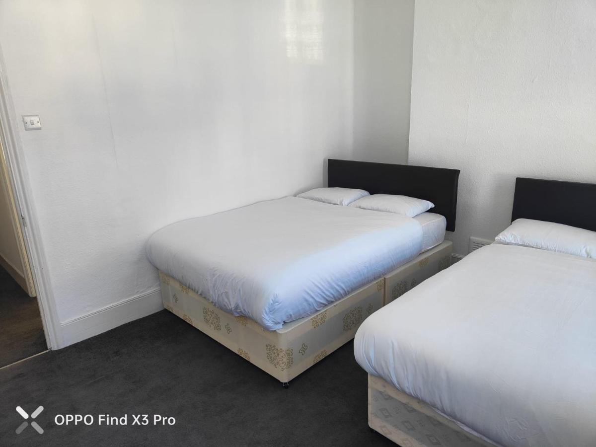 East London 2 Bedroom Apartment Esterno foto